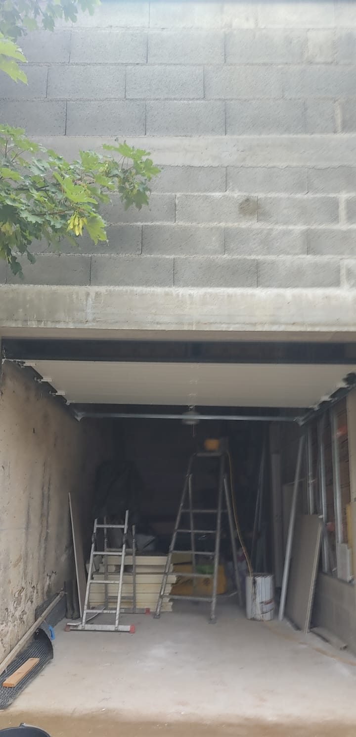 Avant : ouverture de garage sans porte